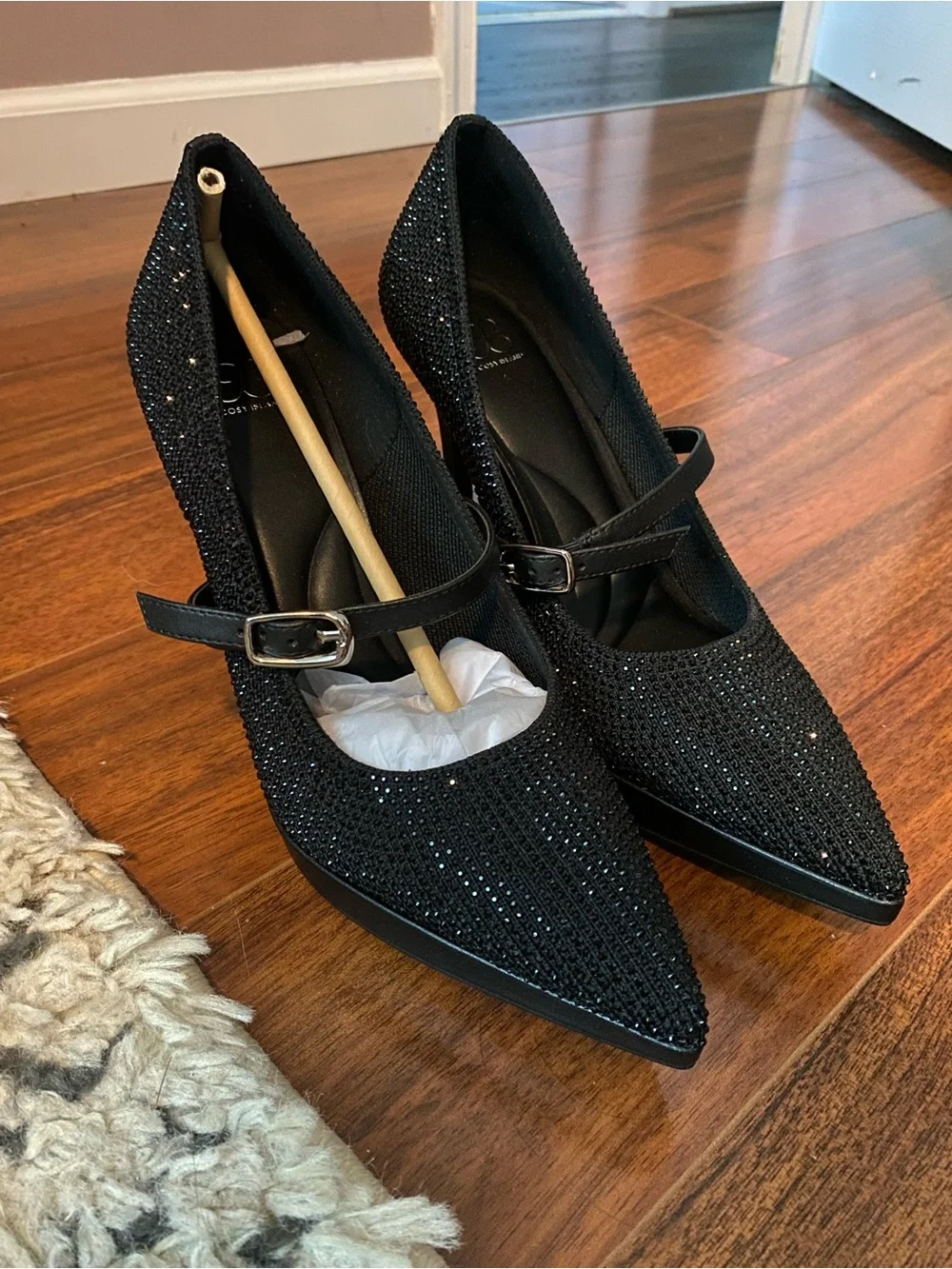 StyleFlex Pointed Toe Heeled Platform Pump